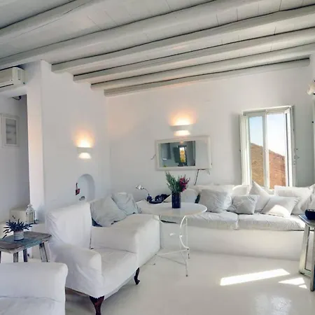 Scenic Seaside House With Pool Holiday home *