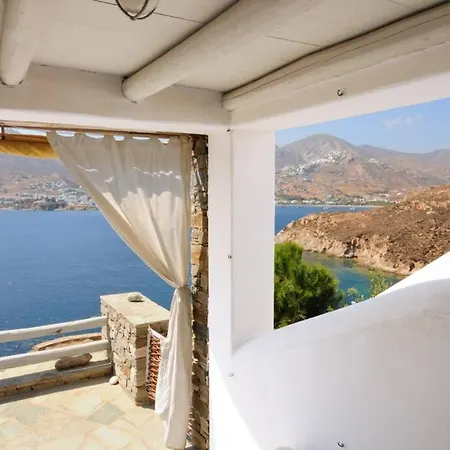 Scenic Seaside House With Pool Holiday home *